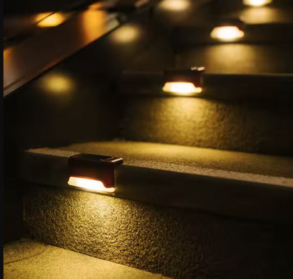 Luces Led Solares para  Escalones y Barandas -  Iluminación exterior - Pack x 4 - Imagen 3